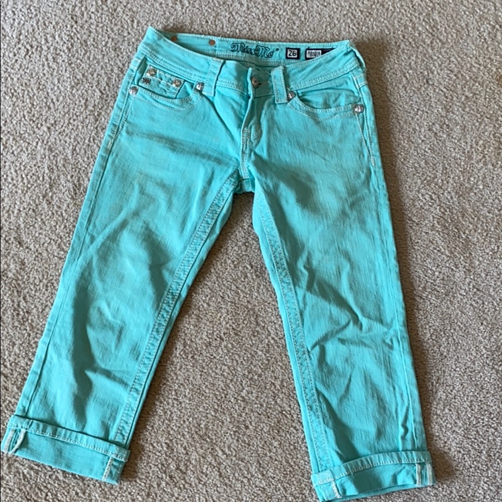 Miss me capris size 26